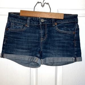 Aeropostale low-rise dark wash midi denim shorts size 2